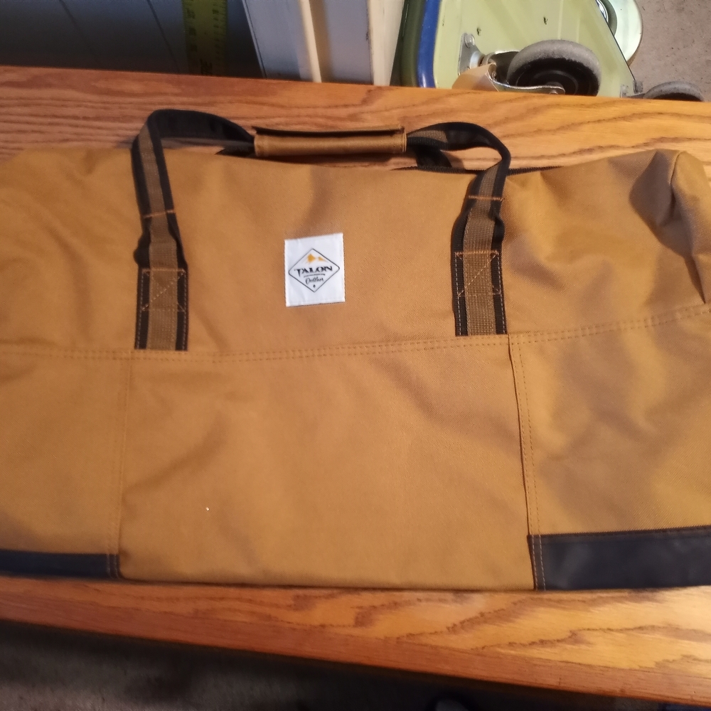 Talon NWOT Tan and Black Duffel Bag with Sturdy Handles